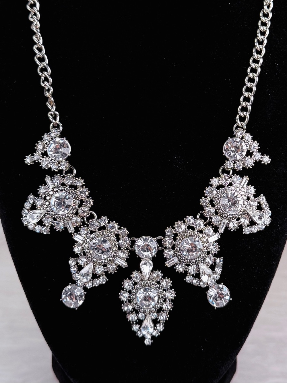 Vintage Rhinestone Statement Necklace Bridal Prom Silver Tone Bib Necklace